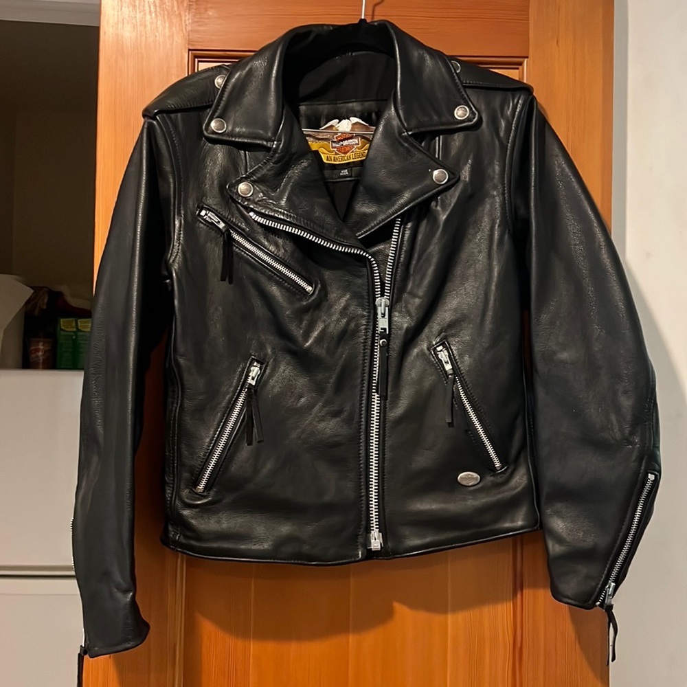 Women’s Harley Davidson leather jacket. Mint condition.